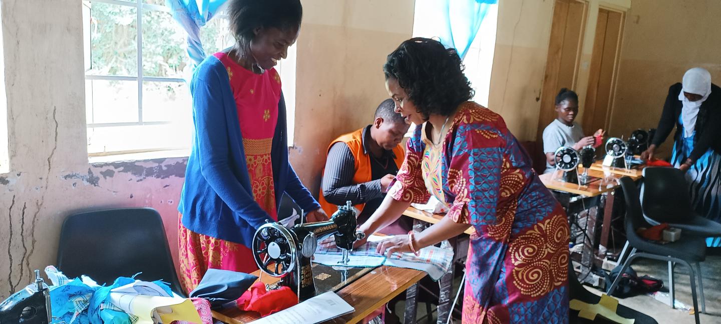 CDF Canada - Women in Malawi Trained on sew reusable sanitary pads - VOICEWNG Project