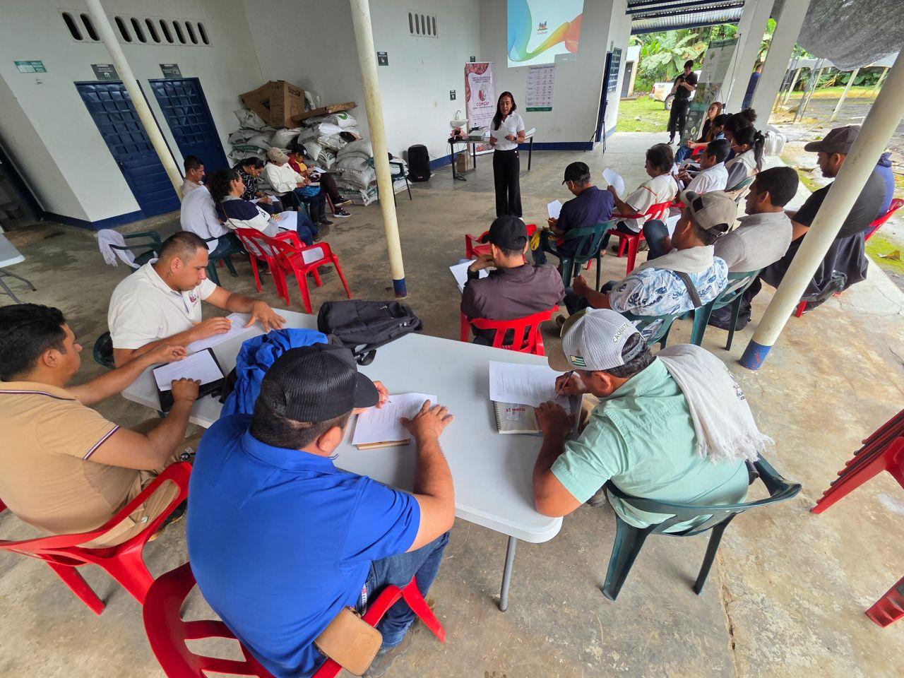 A financial eduction workshop in Colombia