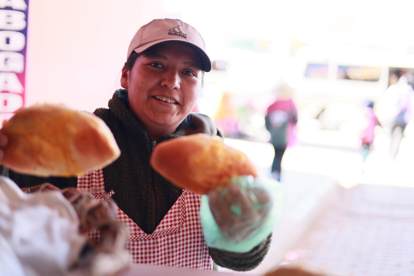 A woman entrepreneur in her panadería